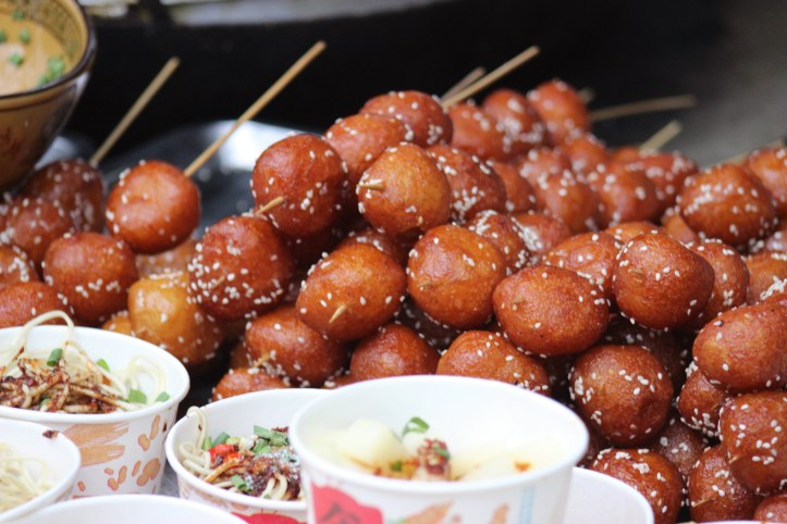 Sonhos à venda pelas ruas da cidade